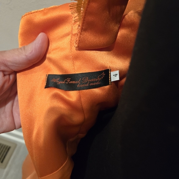 Angel Formal Dresses / Handmade and Exquisite! - Picture 2 of 3